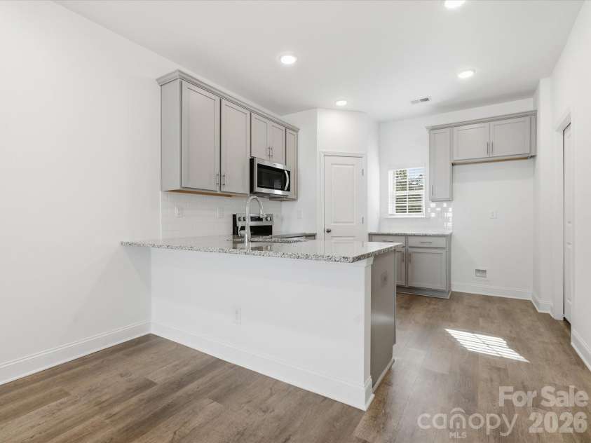 3132 Butler Hill Drive, Matthews, NC 28105.  MLS# CAR4321862, YatesRealty ID 7133. 