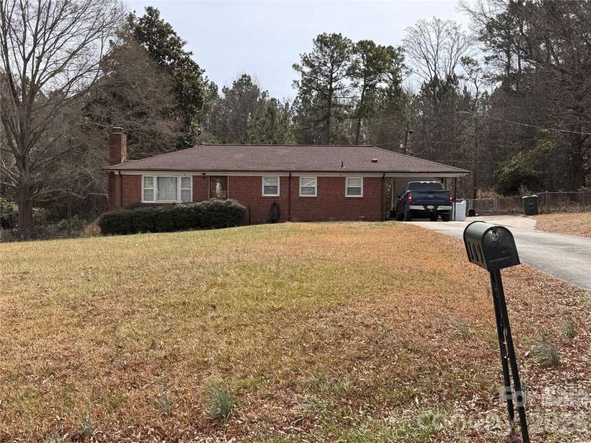 109 Lybrand Street, Great Falls, SC 29055.  MLS# CAR4362491, YatesRealty ID 7134. 