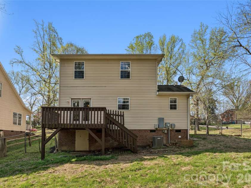154 Lilly Avenue, Salisbury, NC 28144.  MLS# CAR4362819, YatesRealty ID 7135. 