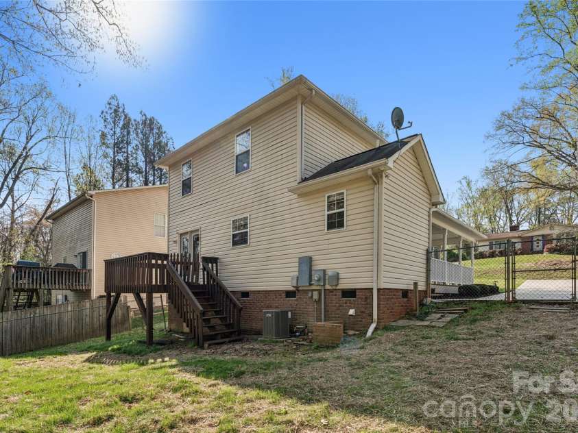 154 Lilly Avenue, Salisbury, NC 28144.  MLS# CAR4362819, YatesRealty ID 7135. 