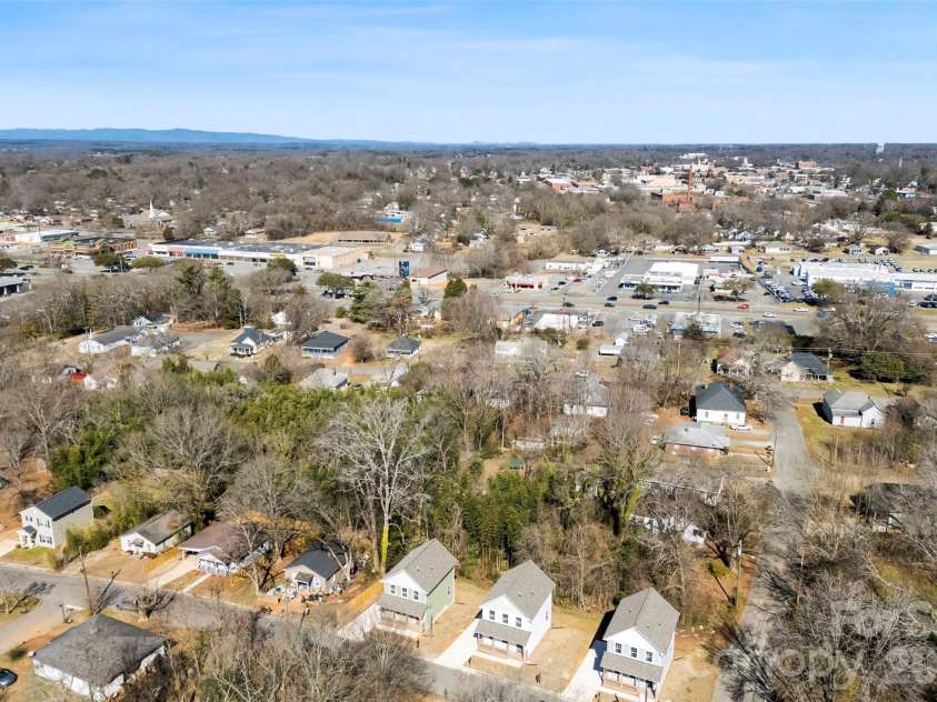 205 Putnam Street, Shelby, NC 28152.  MLS# CAR4346373, YatesRealty ID 7137. 