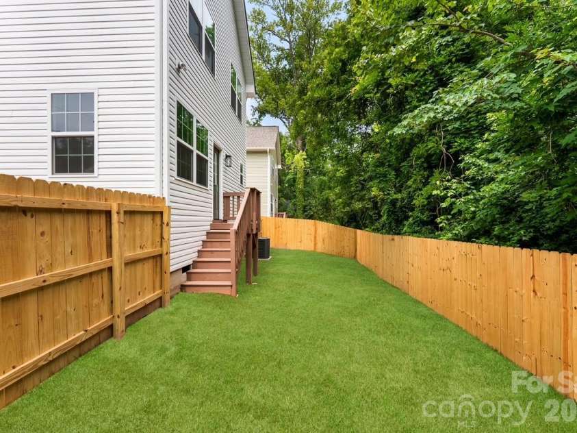 205 Putnam Street, Shelby, NC 28152.  MLS# CAR4346373, YatesRealty ID 7137. 