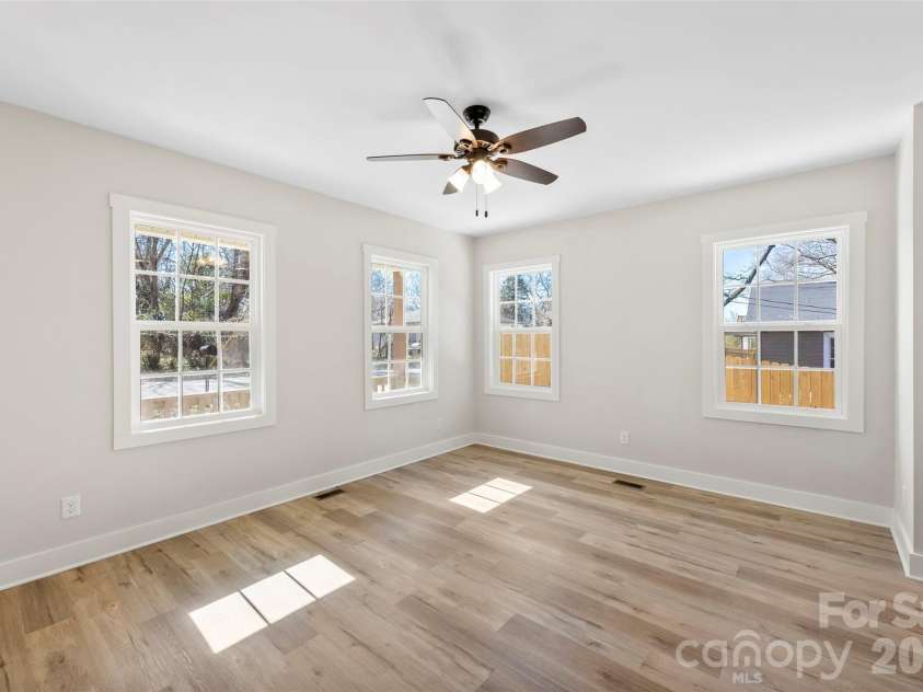 207 Putnam Street, Shelby, NC 28152.  MLS# CAR4343872, YatesRealty ID 7138. 