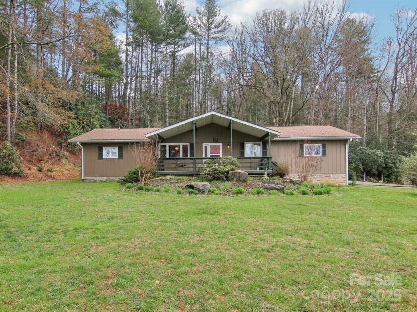 11 Floral Drive, Pisgah Forest, NC 28768.  MLS# CAR4237580, YatesRealty ID 7139. 