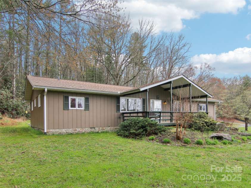 11 Floral Drive, Pisgah Forest, NC 28768.  MLS# CAR4237580, YatesRealty ID 7139. 