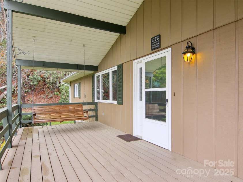 11 Floral Drive, Pisgah Forest, NC 28768.  MLS# CAR4237580, YatesRealty ID 7139. 