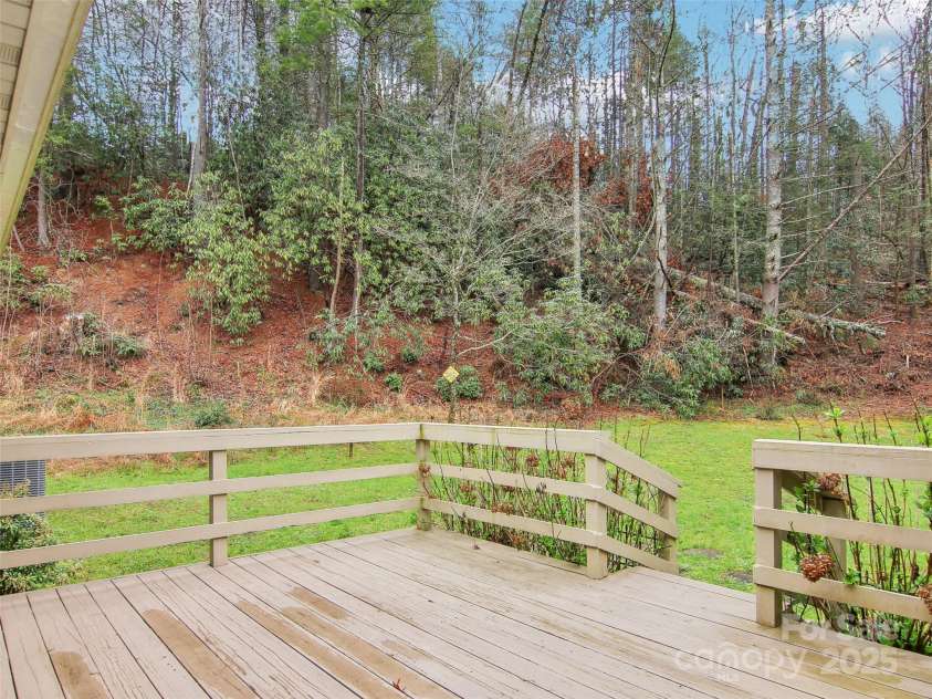 11 Floral Drive, Pisgah Forest, NC 28768.  MLS# CAR4237580, YatesRealty ID 7139. 