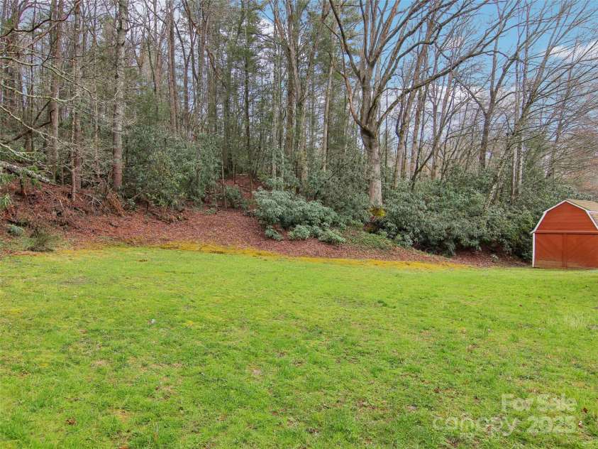 11 Floral Drive, Pisgah Forest, NC 28768.  MLS# CAR4237580, YatesRealty ID 7139. 