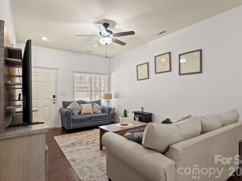 12221 Whiteside Drive, Charlotte, NC 28278.  MLS# CAR4360078, YatesRealty ID 7140. 