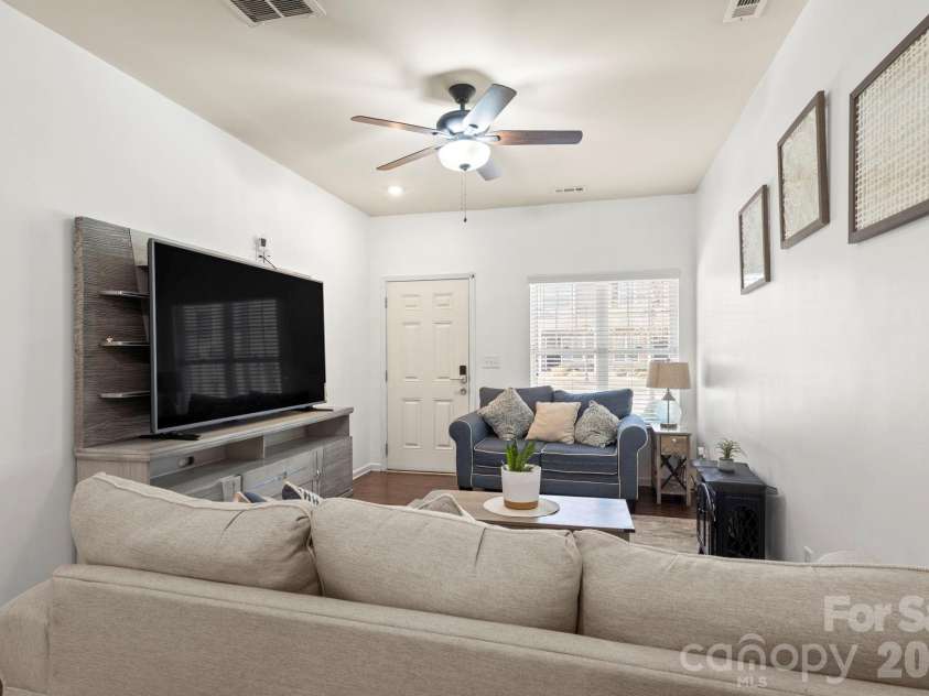 12221 Whiteside Drive, Charlotte, NC 28278.  MLS# CAR4360078, YatesRealty ID 7140. 