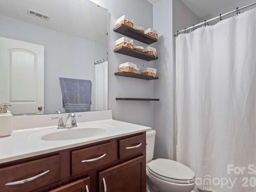 12221 Whiteside Drive, Charlotte, NC 28278.  MLS# CAR4360078, YatesRealty ID 7140. 