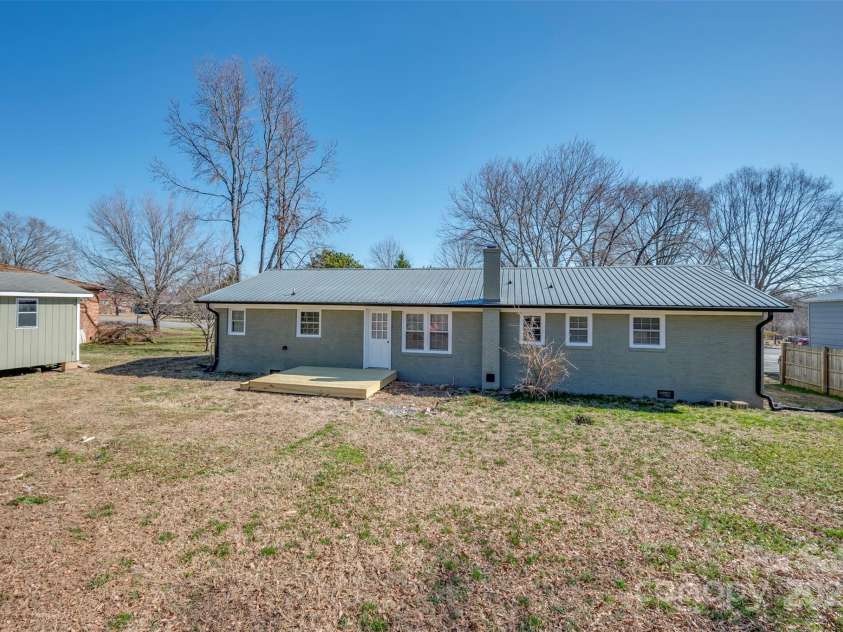 166 Crawley Drive, Forest City, NC 28043.  MLS# CAR4225839, YatesRealty ID 7140. 