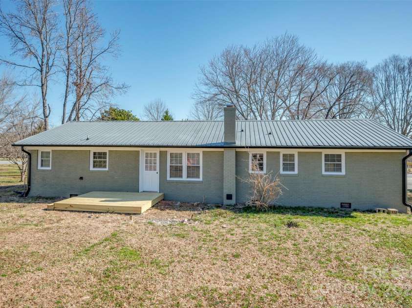 166 Crawley Drive, Forest City, NC 28043.  MLS# CAR4225839, YatesRealty ID 7140. 