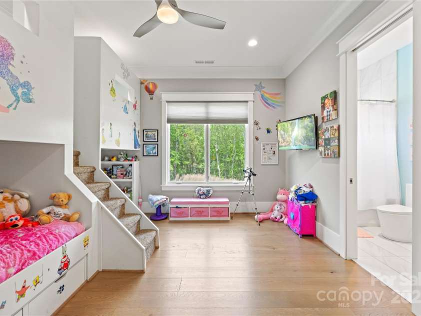 15700 Youngblood Road, Charlotte, NC 28278.  MLS# CAR4220486, YatesRealty ID 7141. 