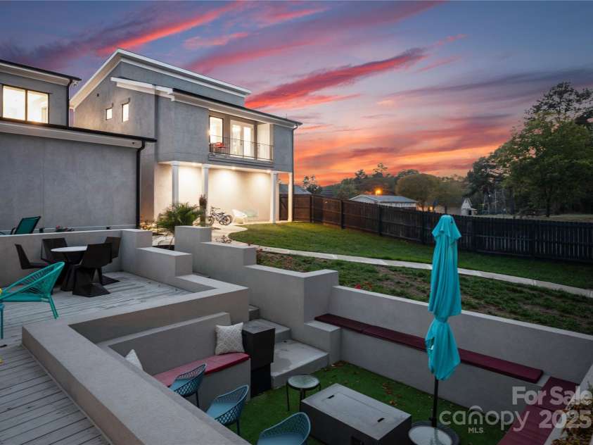 15700 Youngblood Road, Charlotte, NC 28278.  MLS# CAR4317068, YatesRealty ID 7141. 