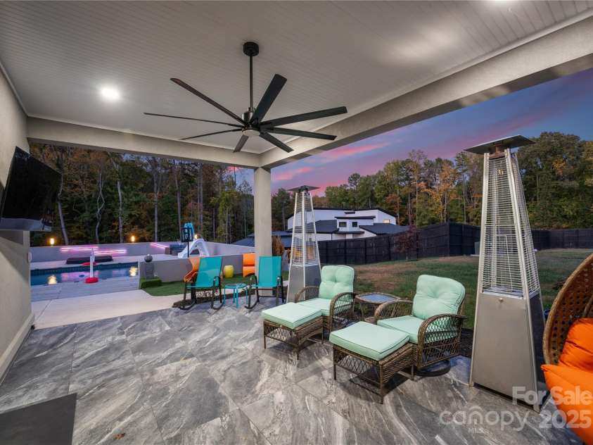 15700 Youngblood Road, Charlotte, NC 28278.  MLS# CAR4317068, YatesRealty ID 7141. 