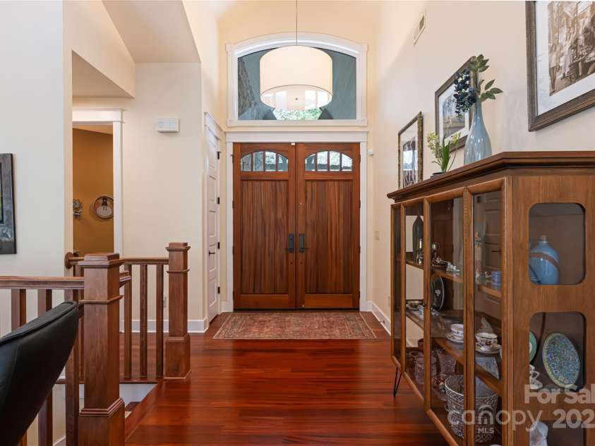 256 Senator Reynolds Road, Asheville, NC 28804.  MLS# CAR4245767, YatesRealty ID 7142. 