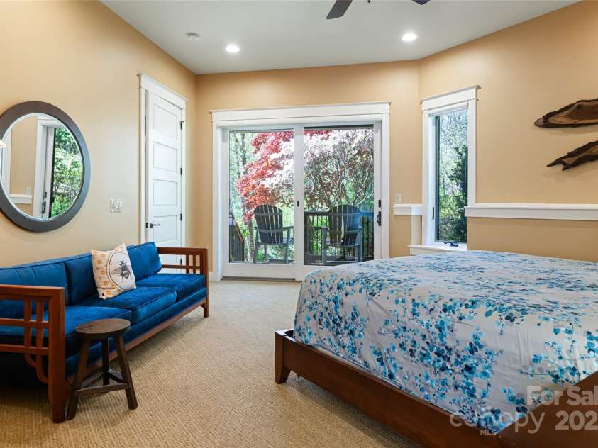 256 Senator Reynolds Road, Asheville, NC 28804.  MLS# CAR4245767, YatesRealty ID 7142. 