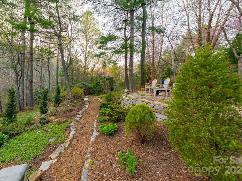 256 Senator Reynolds Road, Asheville, NC 28804.  MLS# CAR4245767, YatesRealty ID 7142. 