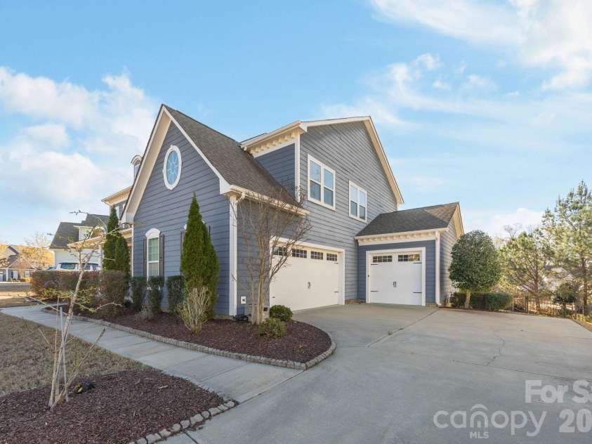 1221 Violet Court, Fort Mill, SC 29708.  MLS# CAR4361375, YatesRealty ID 7143. 