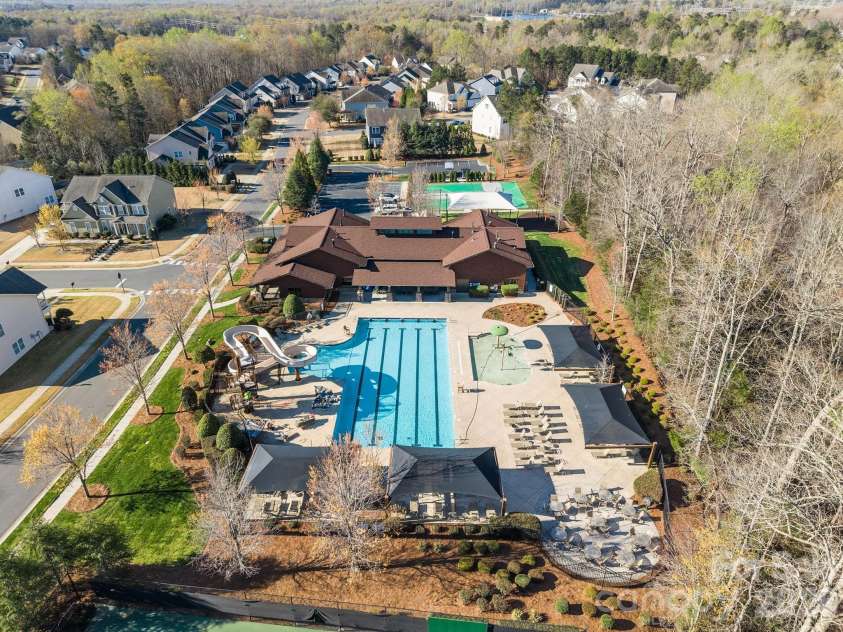 1221 Violet Court, Fort Mill, SC 29708.  MLS# CAR4361375, YatesRealty ID 7143. 