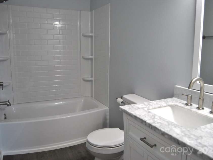 500 Doffin Lane, Gastonia, NC 28052.  MLS# CAR4179862, YatesRealty ID 7143. Full Bathroom