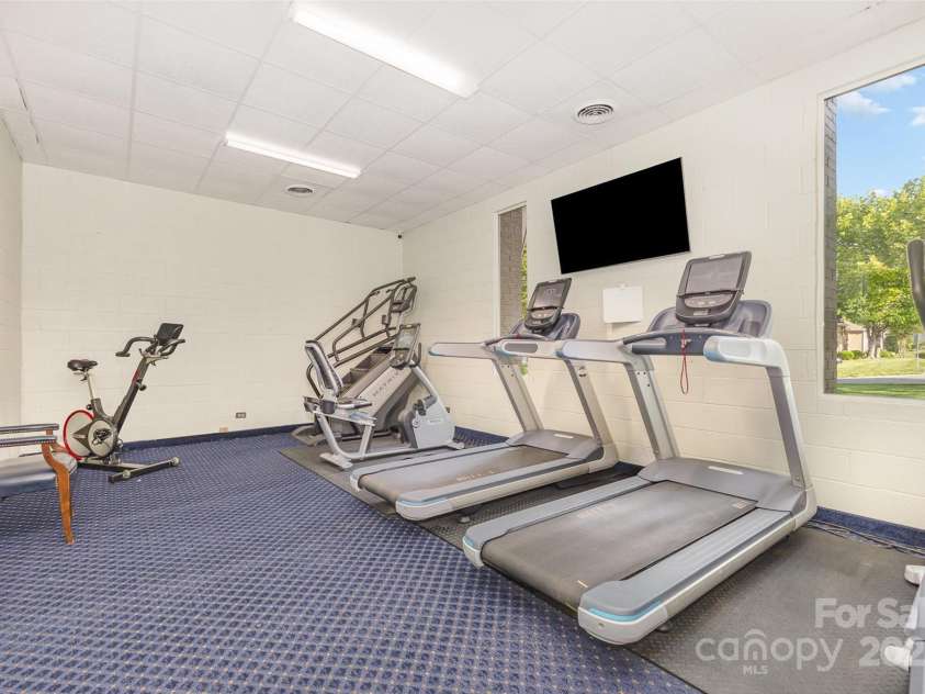8308 Knights Bridge Road, Charlotte, NC 28210.  MLS# CAR4242605, YatesRealty ID 7144. 