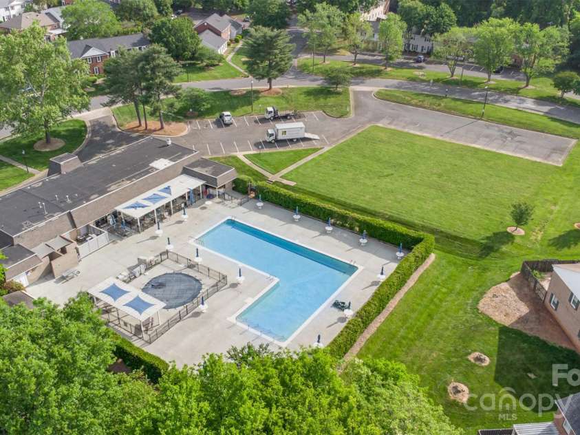 8308 Knights Bridge Road, Charlotte, NC 28210.  MLS# CAR4242605, YatesRealty ID 7144. 
