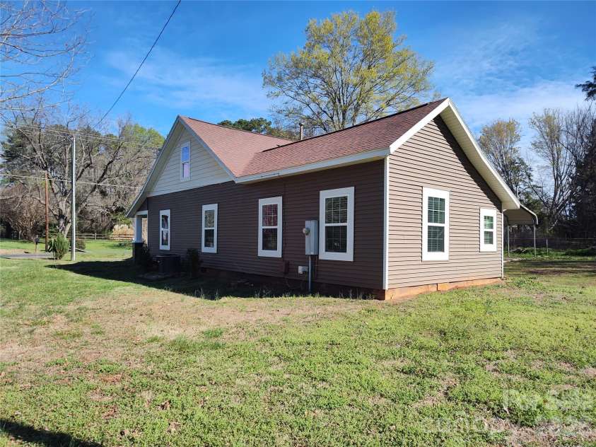 175 Leonard Road, Salisbury, NC 28146.  MLS# CAR4358204, YatesRealty ID 7146. 