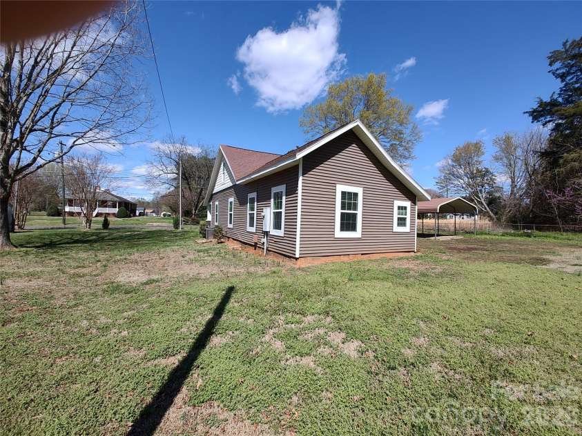 175 Leonard Road, Salisbury, NC 28146.  MLS# CAR4426095, YatesRealty ID 7146. 