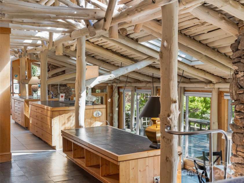 633 Upper Herron Cove Road, Asheville, NC 28804.  MLS# CAR4248389, YatesRealty ID 7146. 