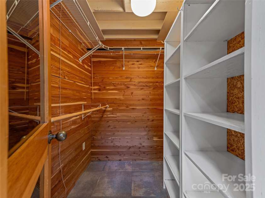 633 Upper Herron Cove Road, Asheville, NC 28804.  MLS# CAR4248389, YatesRealty ID 7146. 