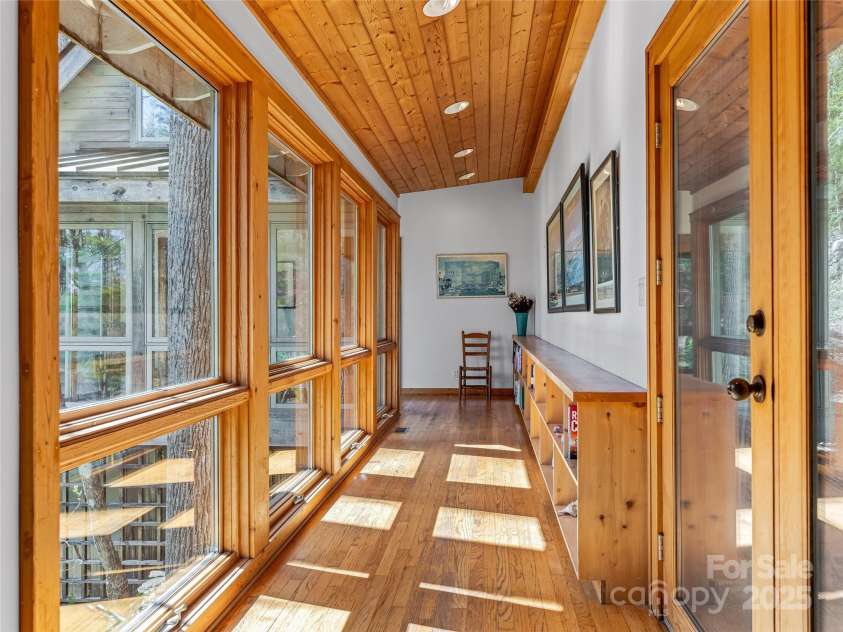 633 Upper Herron Cove Road, Asheville, NC 28804.  MLS# CAR4248389, YatesRealty ID 7146. 