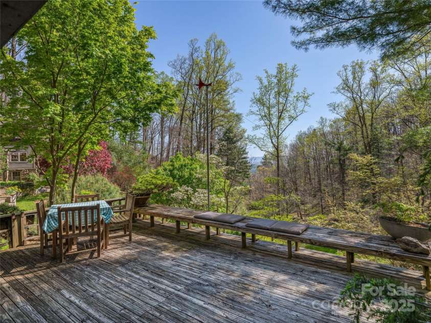 633 Upper Herron Cove Road, Asheville, NC 28804.  MLS# CAR4248389, YatesRealty ID 7146. 