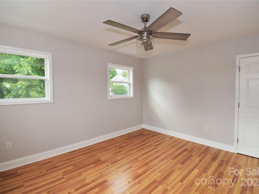 223 Main Street, Canton, NC 28716.  MLS# CAR4308024, YatesRealty ID 7148. 