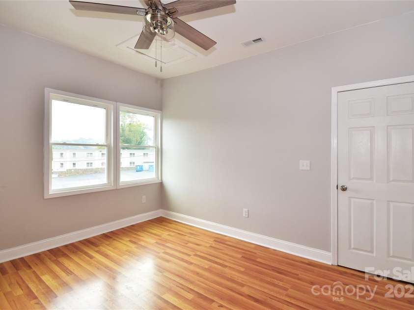 223 Main Street, Canton, NC 28716.  MLS# CAR4308024, YatesRealty ID 7148. 