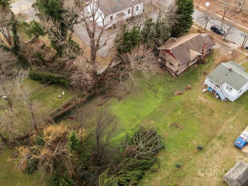 96 French Broad Avenue, Asheville, NC 28801.  MLS# CAR4205683, YatesRealty ID 715. 