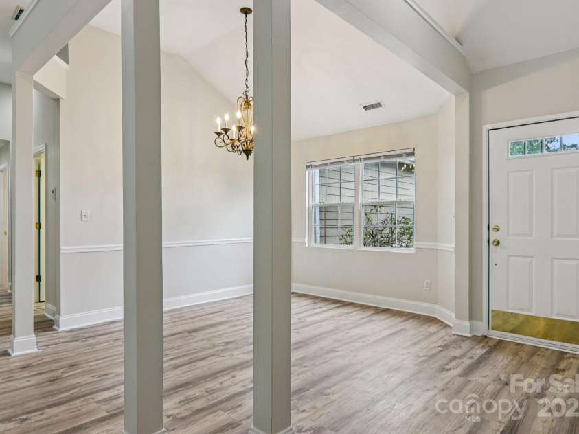 10 Grove End Road, Fletcher, NC 28732.  MLS# CAR4285704, YatesRealty ID 7150. 