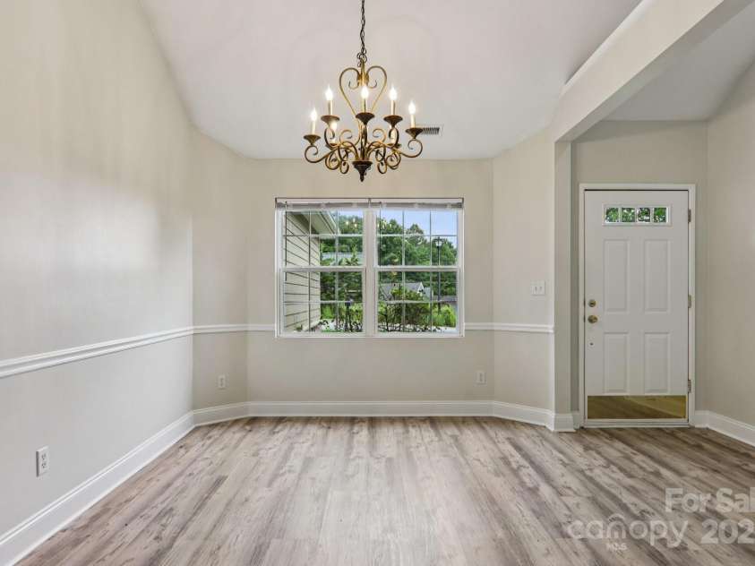 10 Grove End Road, Fletcher, NC 28732.  MLS# CAR4285704, YatesRealty ID 7150. 