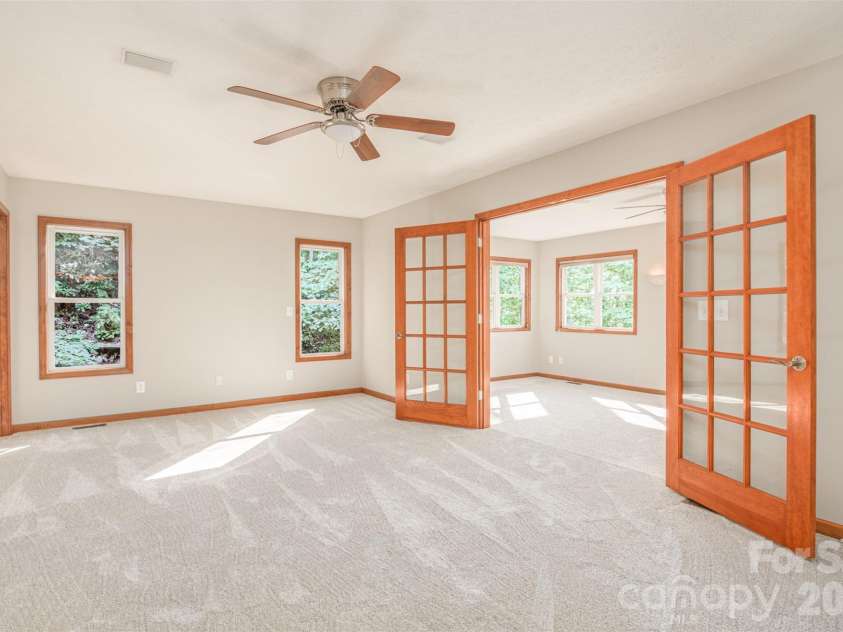 299 Carriage Summitt Way, Hendersonville, NC 28791.  MLS# CAR4400297, YatesRealty ID 7150. 