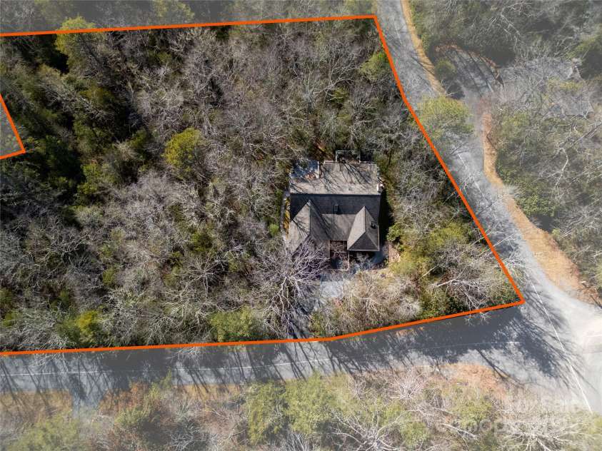 30 Tala Court, Brevard, NC 28712.  MLS# CAR4220327, YatesRealty ID 7152. 