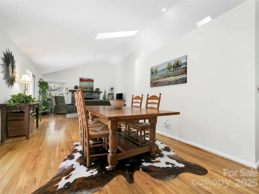 30 Tala Court, Brevard, NC 28712.  MLS# CAR4220327, YatesRealty ID 7152. 