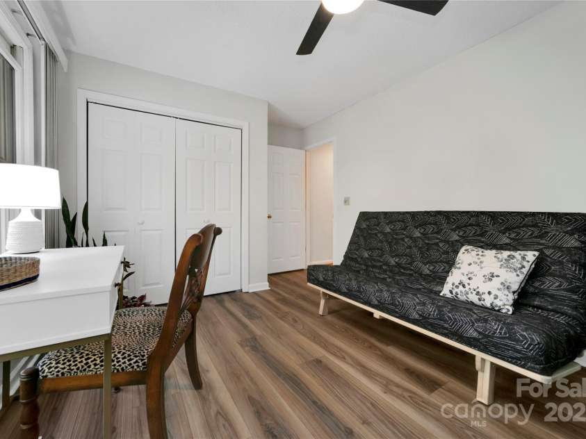 30 Tala Court, Brevard, NC 28712.  MLS# CAR4220327, YatesRealty ID 7152. 