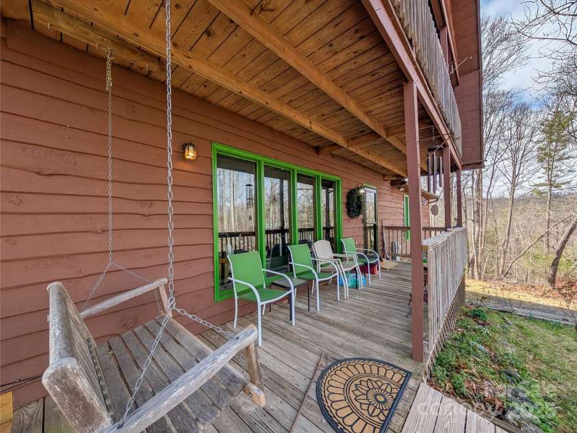 307 McMahon Lane, Bakersville, NC 28705.  MLS# CAR4241314, YatesRealty ID 7153. 