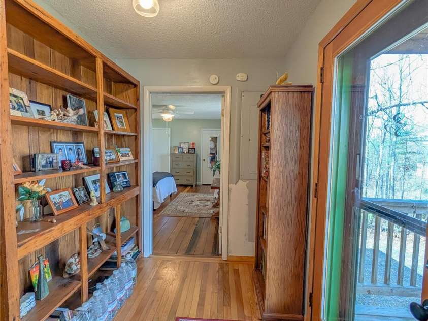 307 McMahon Lane, Bakersville, NC 28705.  MLS# CAR4241314, YatesRealty ID 7153. 