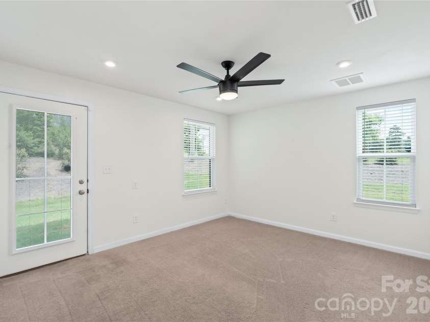 963 Portrush Lane, Tega Cay, SC 29708.  MLS# CAR4404100, YatesRealty ID 7153. 