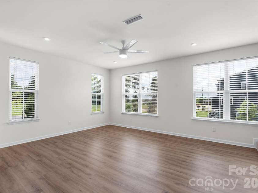 963 Portrush Lane, Tega Cay, SC 29708.  MLS# CAR4404100, YatesRealty ID 7153. 