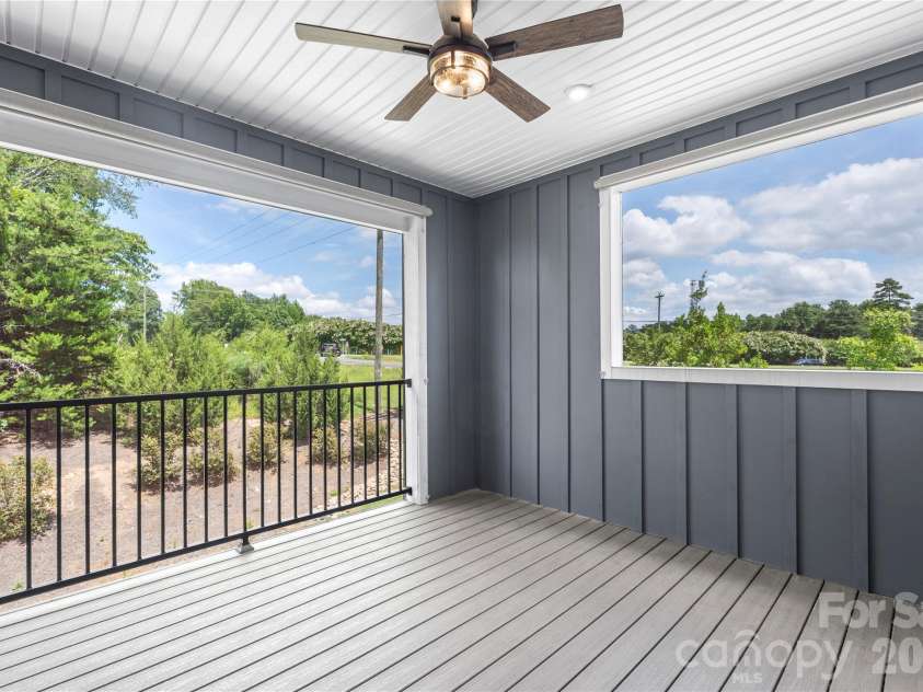 963 Portrush Lane, Tega Cay, SC 29708.  MLS# CAR4404100, YatesRealty ID 7153. 
