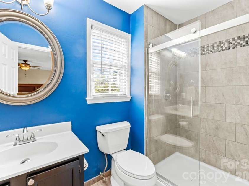 401 Leighton Court, Matthews, NC 28105.  MLS# CAR4361804, YatesRealty ID 7154. 