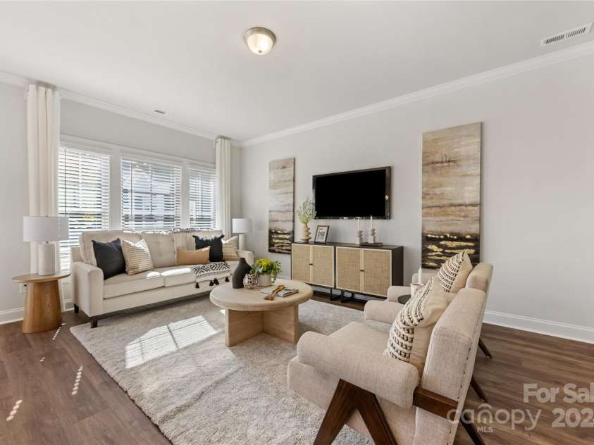 504 Kingsway Circle, Charlotte, NC 28214.  MLS# CAR4190062, YatesRealty ID 7154. Similar build - interior finishes may vary